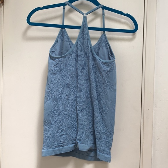 Fabletics workout shirt - Picture 4 of 5